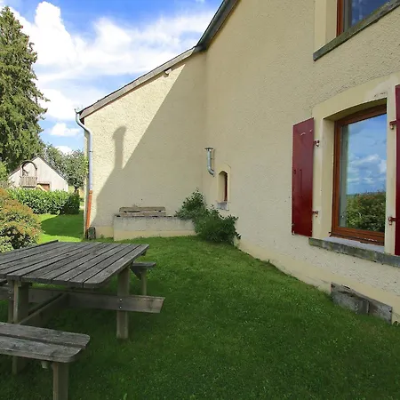 Spacious Country Villa, Cleaning Included Holiday home *